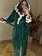 Жіночий довгий махровий халат зеленого кольору з капюшоном, фото 2