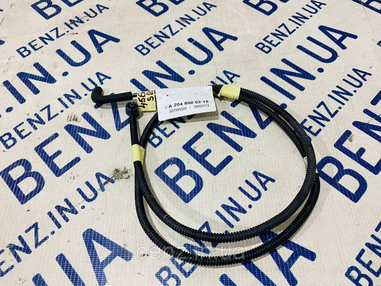 Шланг впускного колектора Mercedes S204, W204, C207 A2048000315