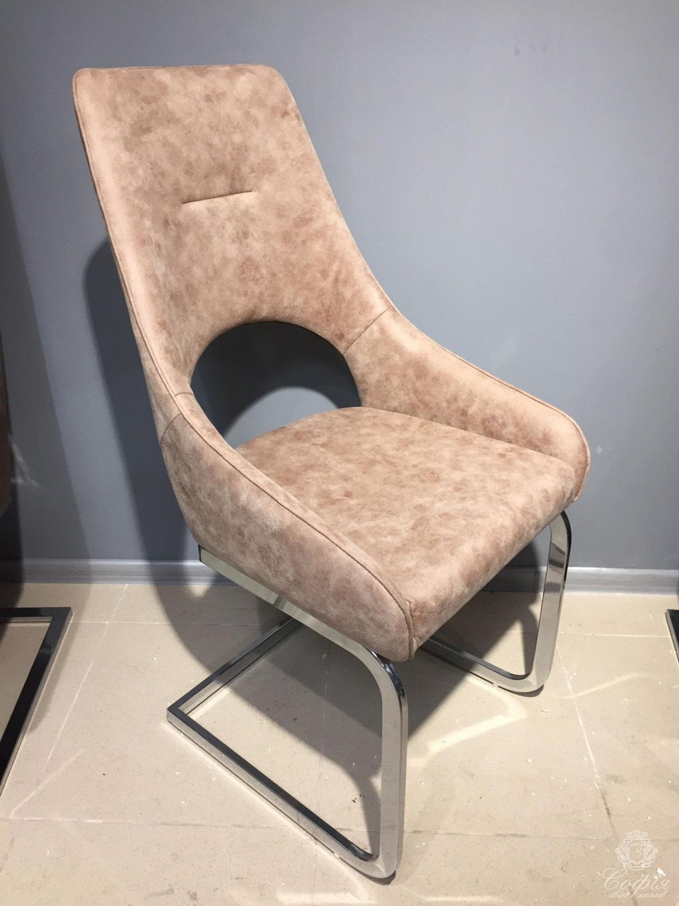 Стілець обідній в сучасному стилі на хромованих ніжках Сінгапур Sof