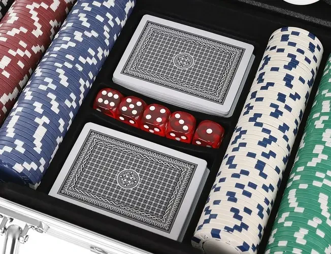 Набор для игры в покер на 300 фишек без номинала в алюминиевом кейсе на ключе Iso Trade (Польша) - фото 8 - id-p2024906483