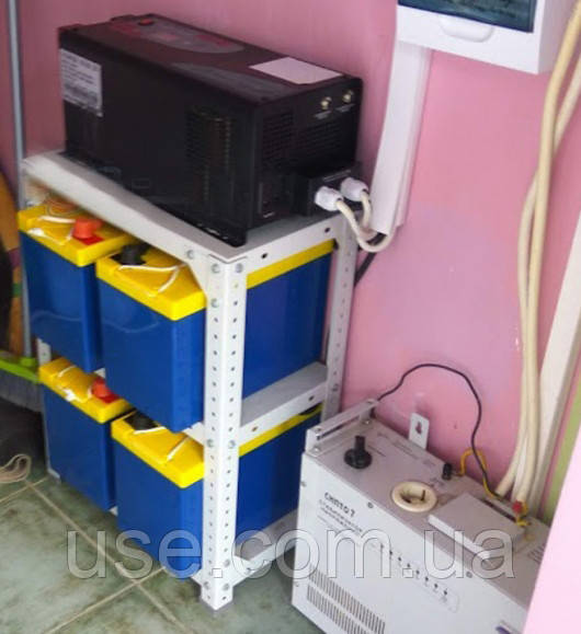 Стійка для акумуляторів до 240кг, на 3 полиці 75*40 см, висота нІжок - 1,5 м