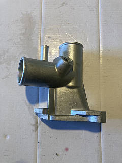 Патрубок головки блока Ніва інж