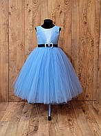 Ошатне плаття на дівчинку блакитного кольору 6-9 років