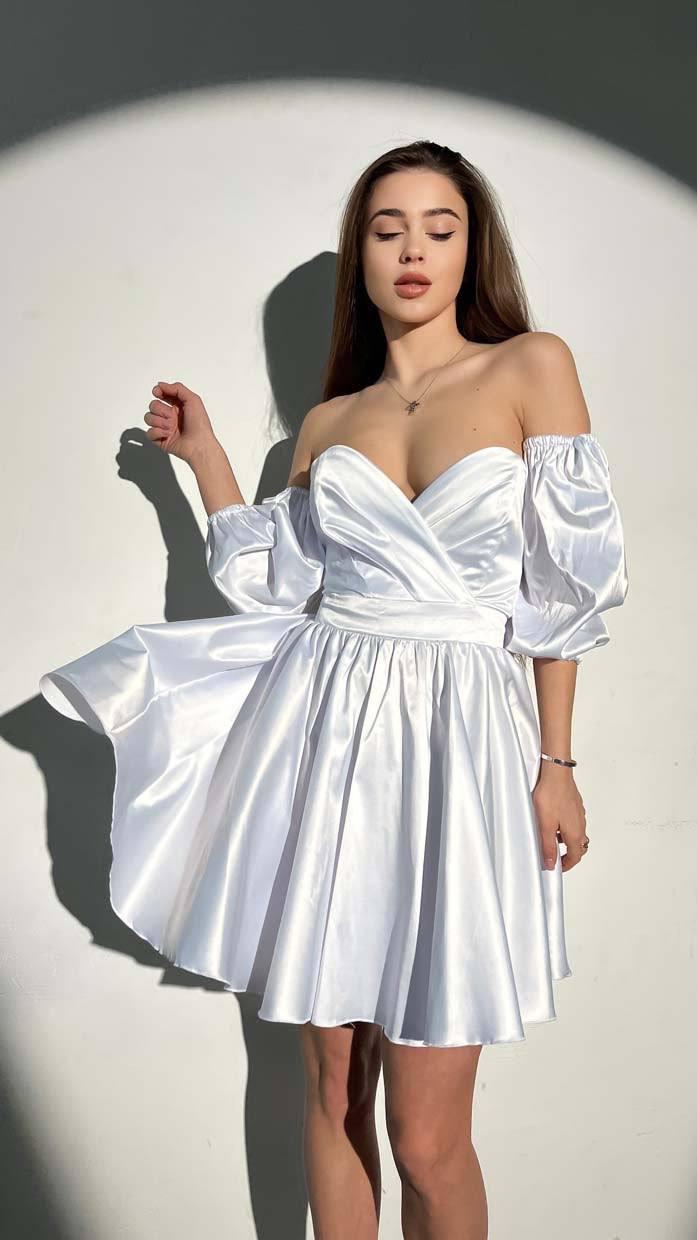 Ефектна жіноча міні сукня з атласу з об'ємними знімними рукавами і з пишною спідницею Sms6476