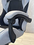 Компютерне крісло THRUST з тканини сіро-чорне із подушками та підставкою для ніг, фото 7