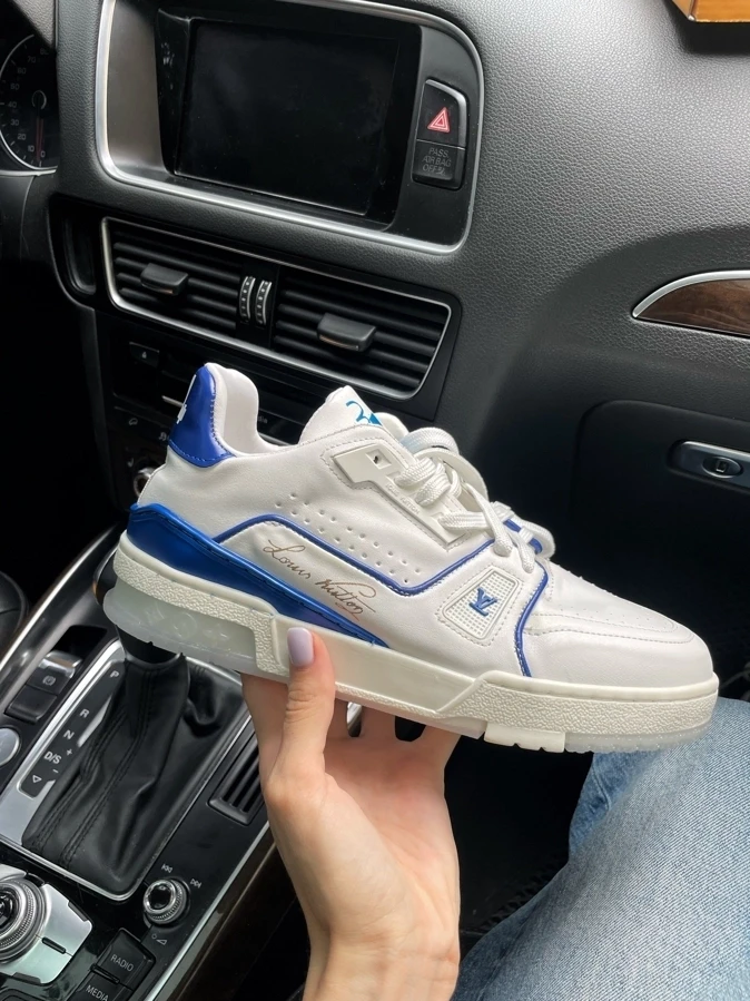 LV Trainer “White/blue”