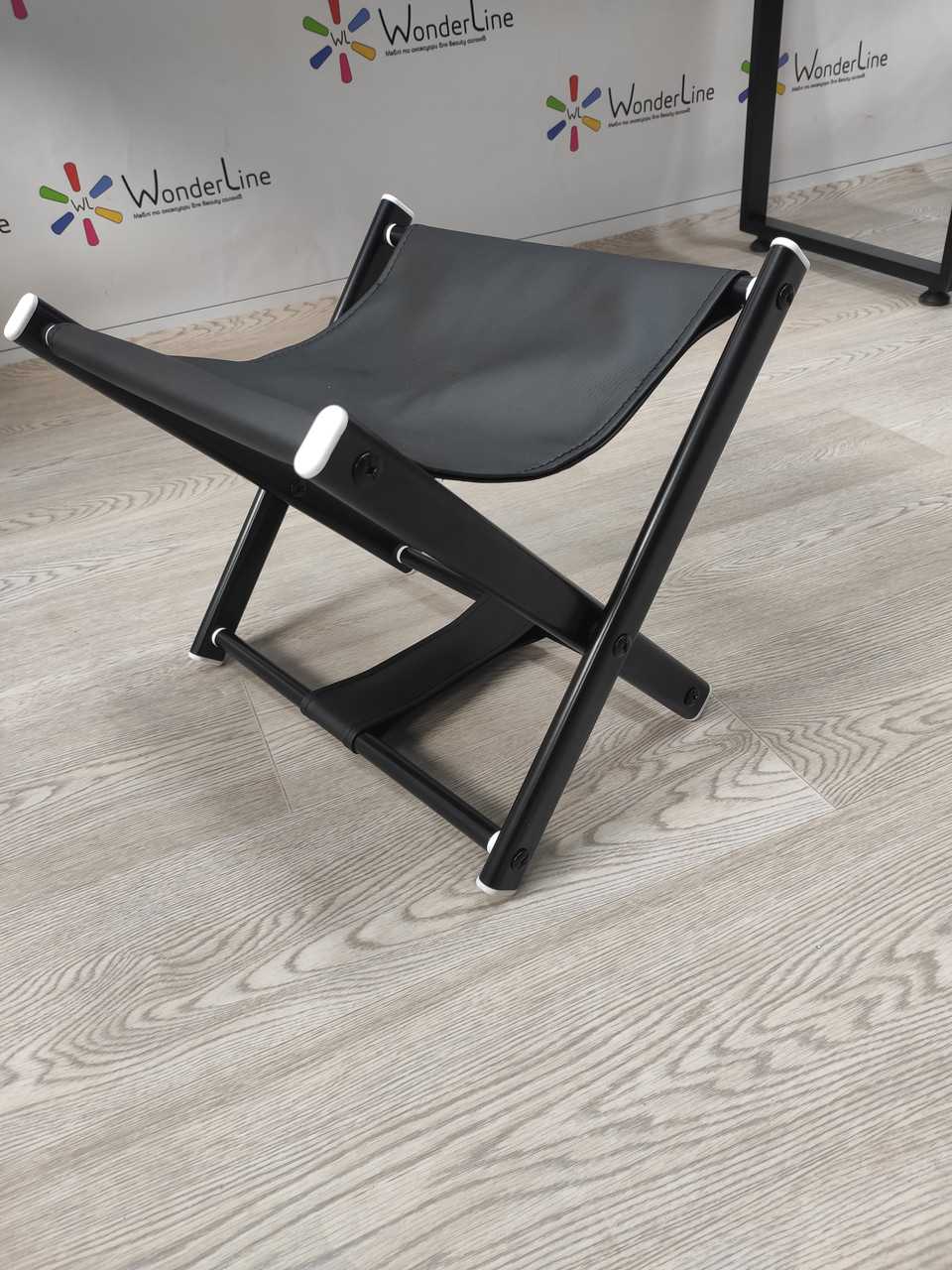 Підставка для сумки на чорних металевих ніжках, фото 1