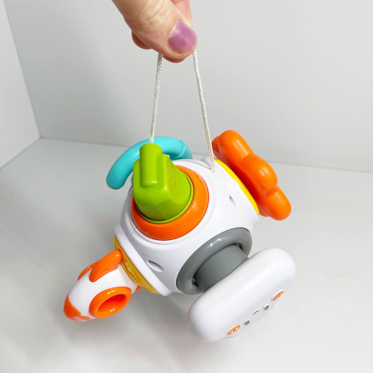 Розвиваюча гра “Космічна станція”, пискання, рухомі елементи, тріщання, заводні елементи, в коробці, 99-17