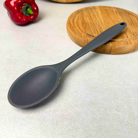 Сіра силіконова кухонна ложка з довгою ручкою, фото 1