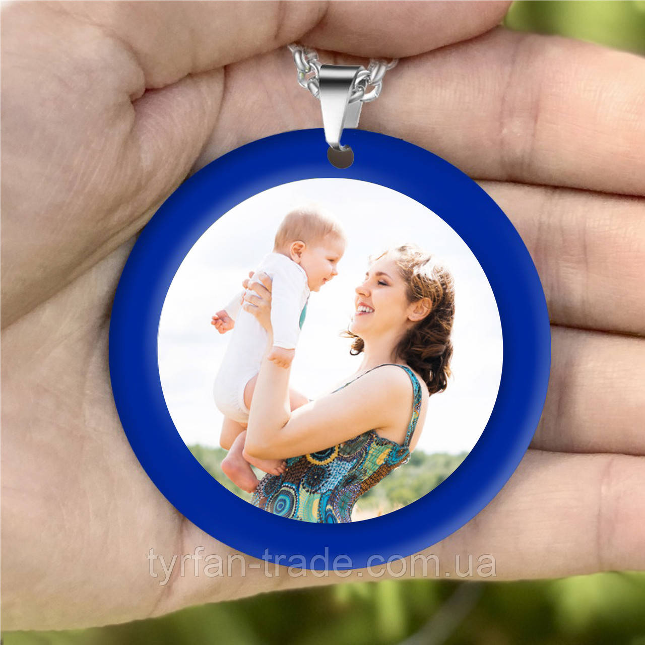 Підвіска на дзеркало в машину ароматизатор — круглої форми із синім обідком і будь-яким фото