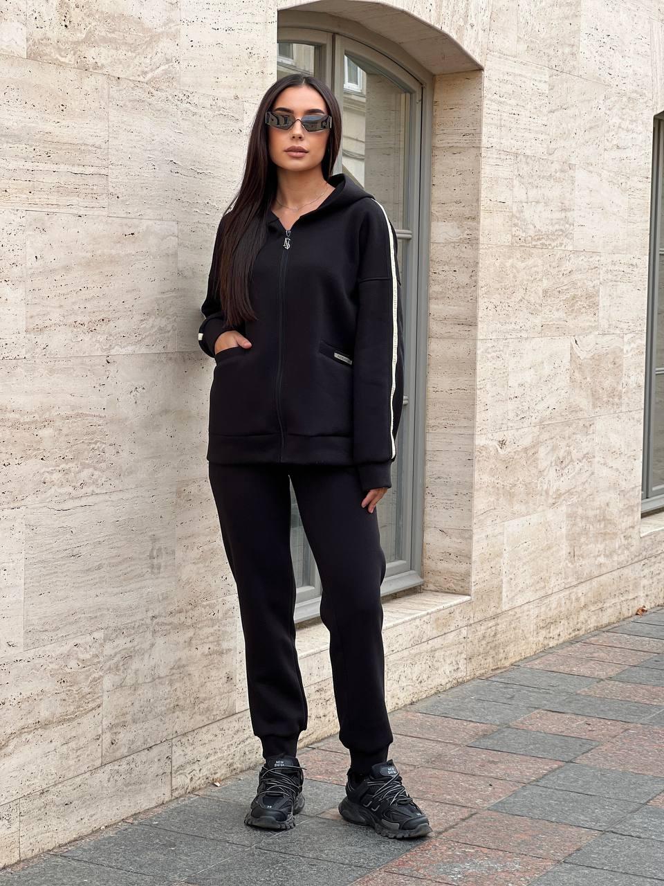 Жіночий теплий з начосом спортивний костюм: кофта на змійці з лампасами і штани, норма та напівбатал, фото 1