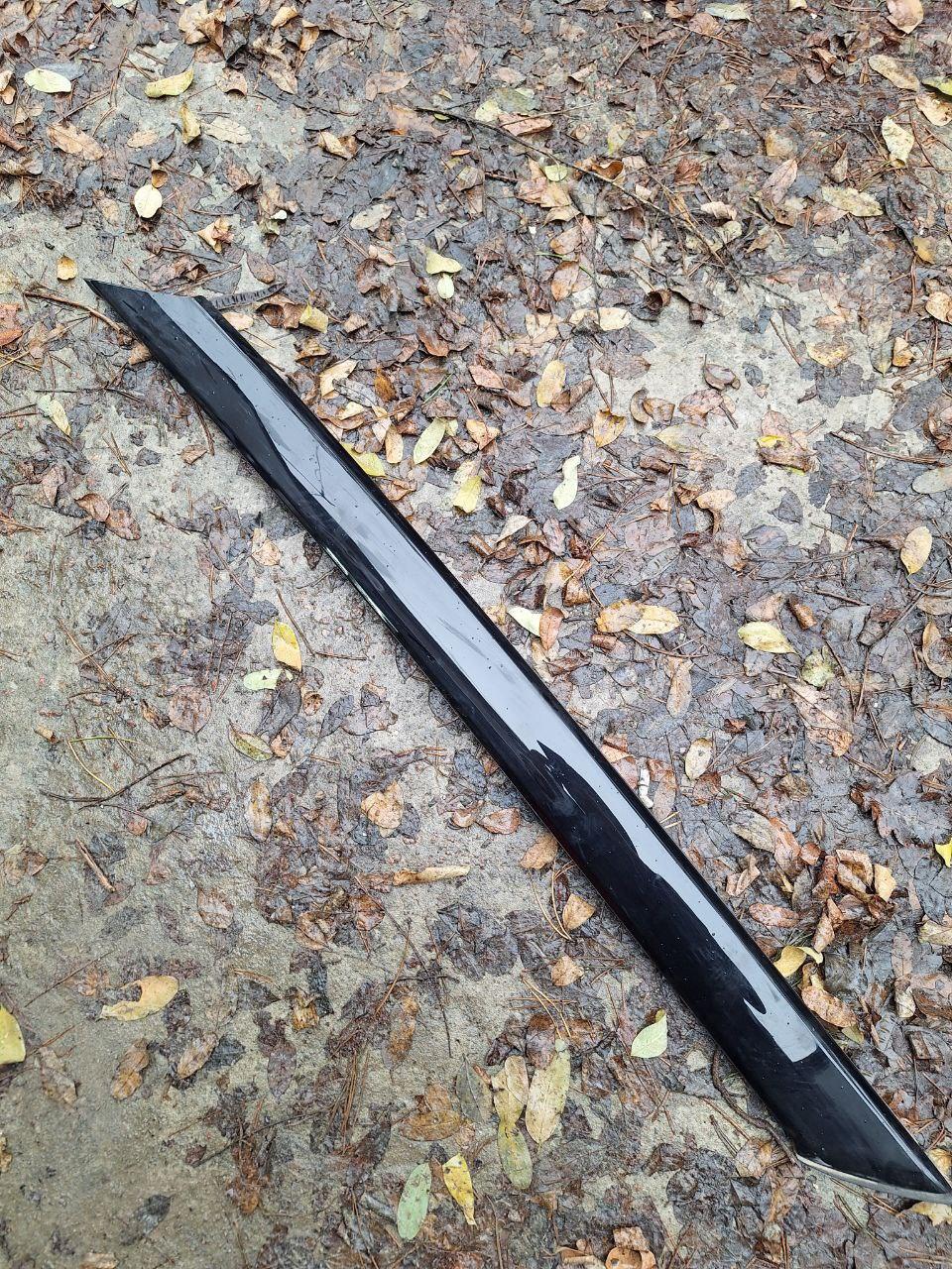 Молдинг лобового скла правий Ford Explorer 6 2020 б/у оригінал LB5B-S03682-A, фото 1