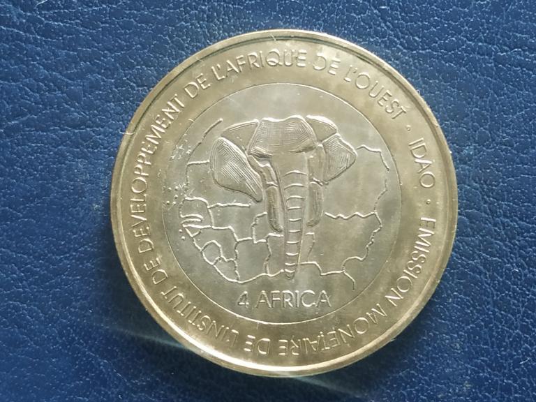 Того 6000 франків 2003