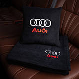Подушка та плед в автомобіль з логотипом AUDI, флісовий набір, фото 6