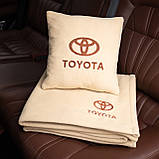 Подушка та плед в автомобіль з логотипом Toyota, флісовий набір, фото 4