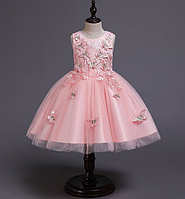 Плаття з метеликами на спідниці ніжно-рожеве ошатне для дівчинки в дитячий садок. Розмір 110