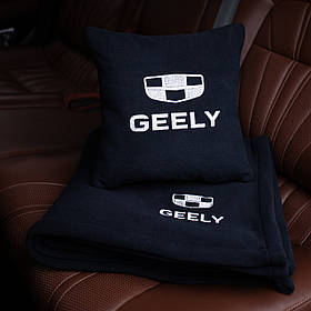 Подушка та плед в автомобіль з логотипом GEELY, флісовий набір