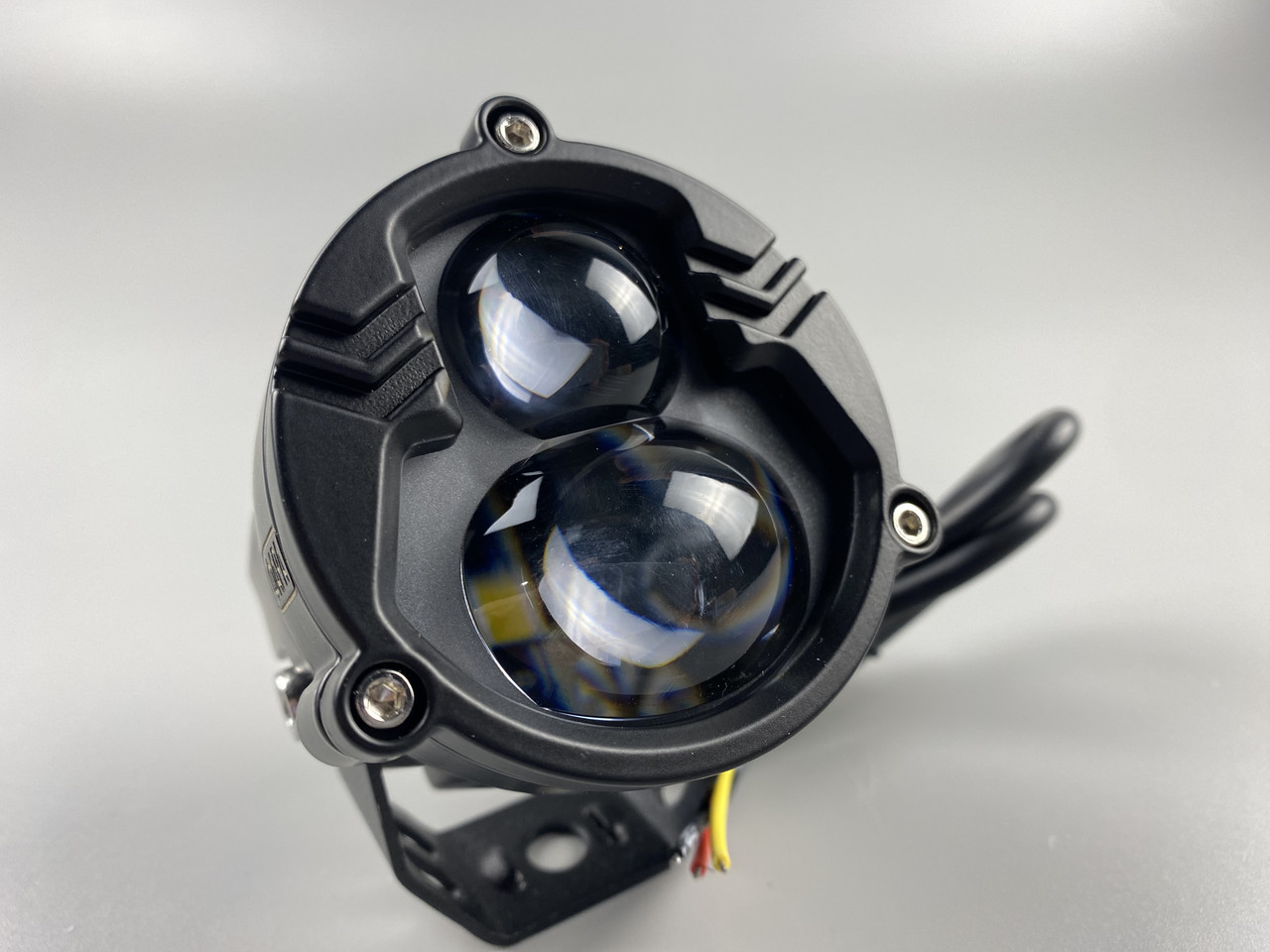 Світлодіодна LED-фара автомобіля ближний + дальній 30 W білий + бурштиновий IP67, LED-фара робочого світла
