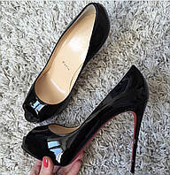 Женские кожаные лаковые черные туфли Louboutin New Very Prive 12 см с открытым носком лабутены лабутен