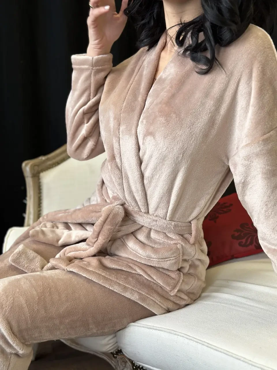 Жіночий домашній махровий костюм халат і штани бежевого кольору