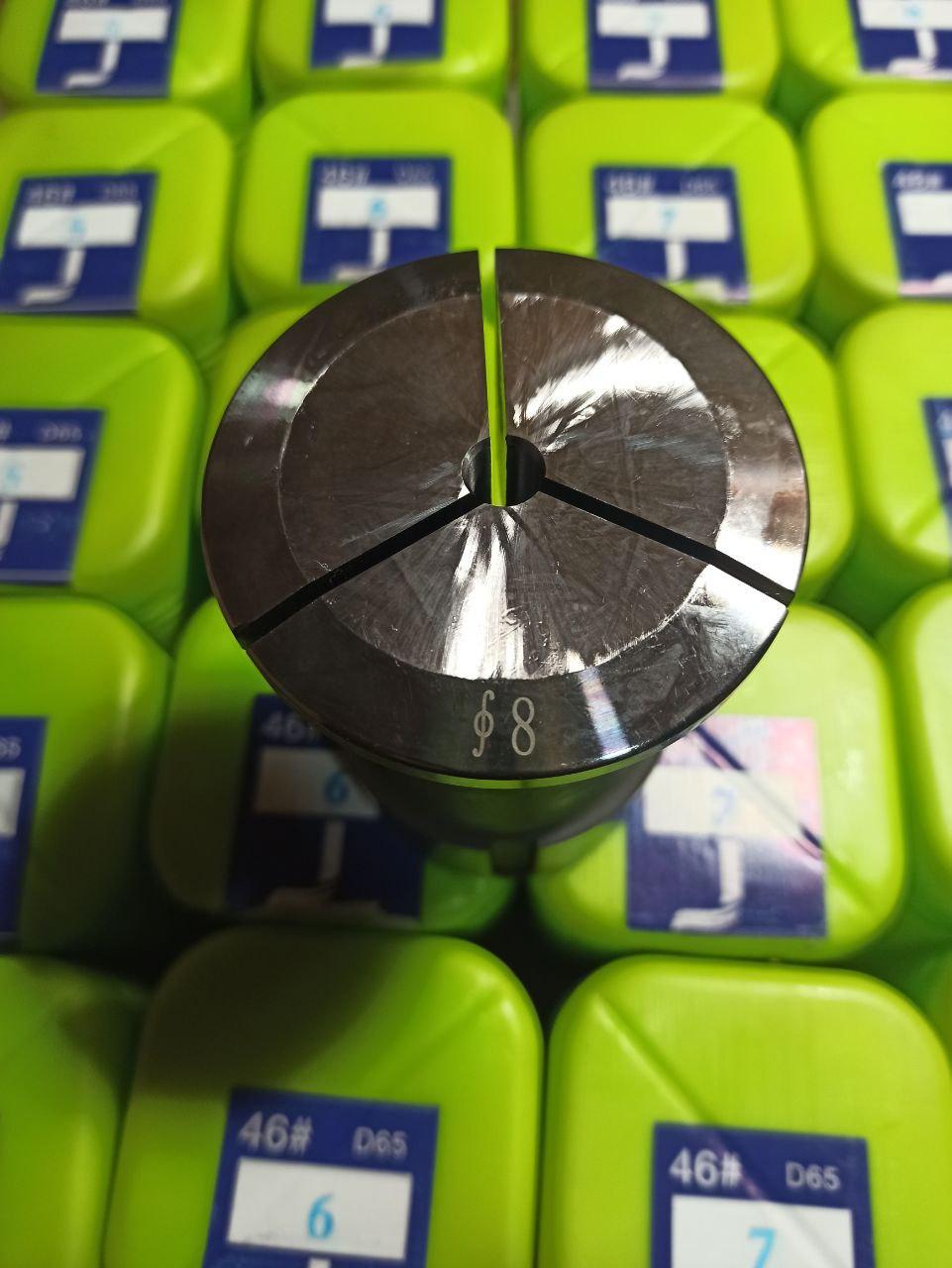 Піддаюча цанга в токарній обробці