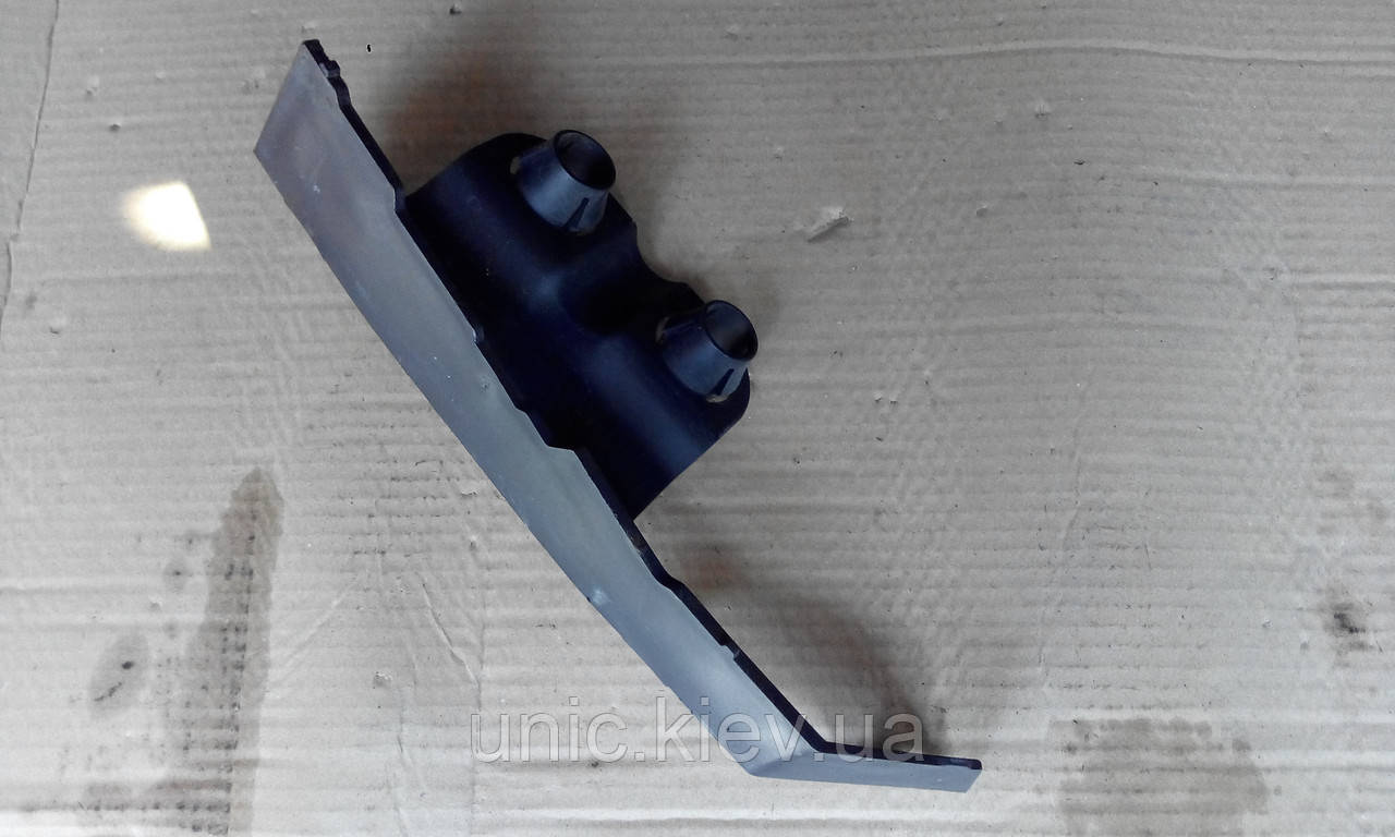 Купити Заглушка (пластик) Рено Дастер б/у, ціна 200 ₴ - Prom.ua (ID ...