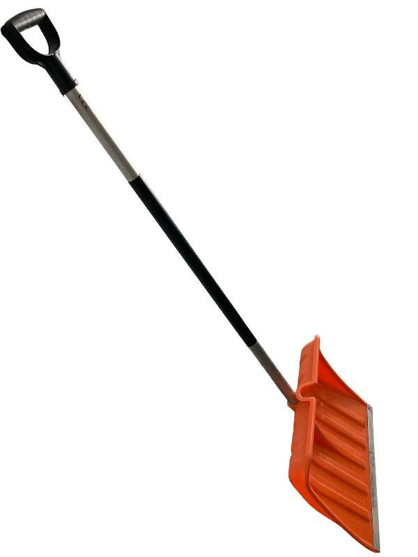Лопата для уборки снега MAN пластиковая с металлическим держаком , лопата снегоуборочная (450*360), фото 1