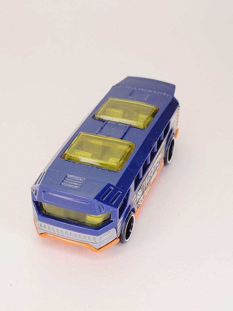 Купить Машинка Автобус Хот Вилс 1:64 Hot Wheels High
