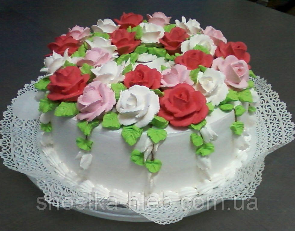 Торт з трояндами