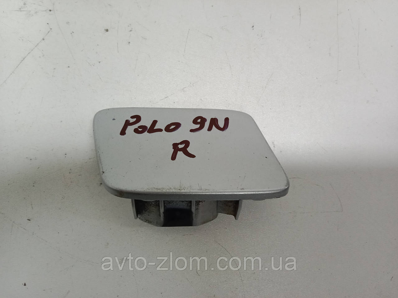 Кришка омивача фари Volkswagen Polo 9N, Поло. Права. 6Q0955102.