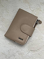Женский кошелек из натуральной кожи Cardinal кожаный бумажник на магните коричневый