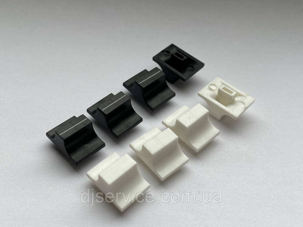 Ручка фейдера еквалайзера EQ, пiтча 17x12x7.5mm для пультів, синтезаторів, клавіш Arturia minibrute