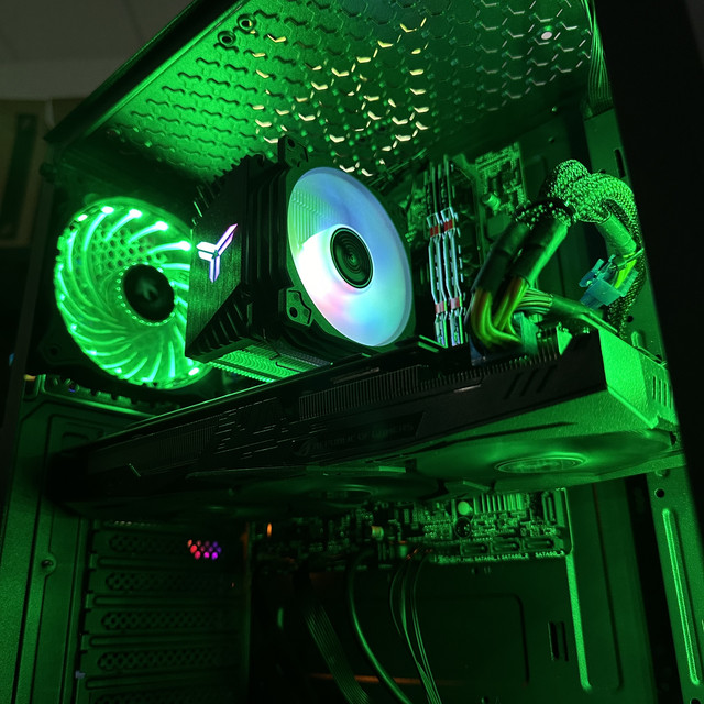 5135682581_5135682581.jpg?