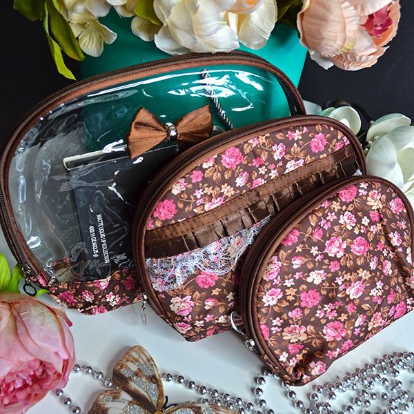 🤎Жіноча косметичка на блискавці, набір 3в1, Коричнева з трояндами, фото 1