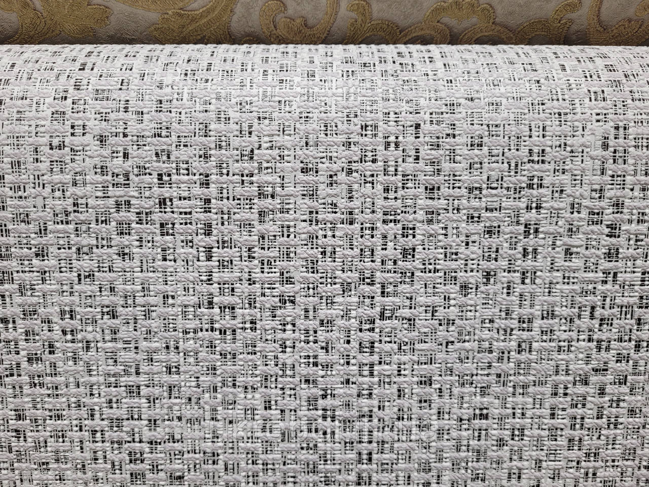 Шпалери вінілові на флізеліновій основі мішковина 1221-10. 1.06 м×10.05 м.