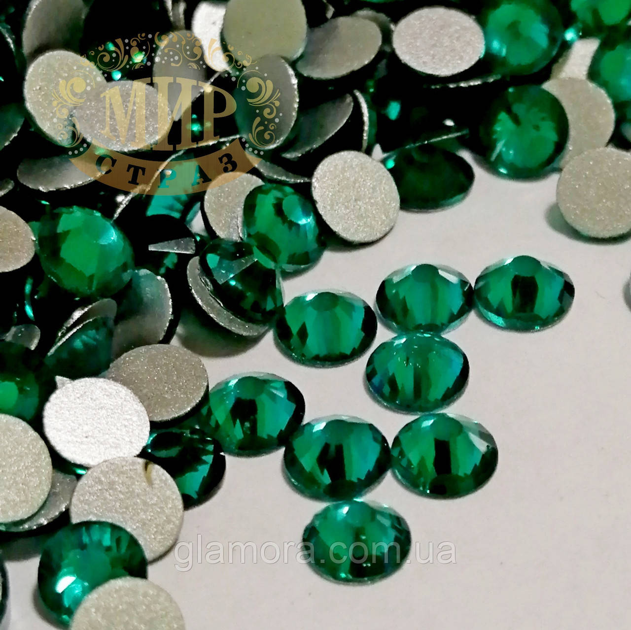 Стрази DMC Преміум, Green Zircon, ss10 (2,8 мм), 100 шт.