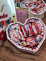 Подарочный шоколадный набор киндер сюрприз с конфетами, шоколадный бокс для девушки на праздник D-1009