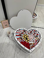 Подарочный шоколадный набор киндер сюрприз с конфетами, шоколадный бокс для девушки на праздник D-1016