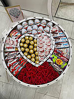 Подарочный шоколадный набор киндер сюрприз с конфетами, шоколадный бокс для девушки на праздник D-1020