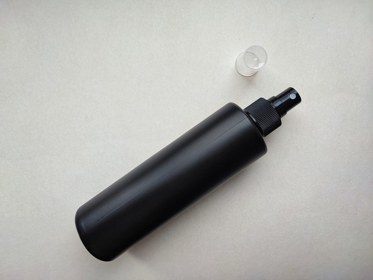 250 мл/24мм Поліетилен HDPE чорний ЦИЛІНДР з чорним спреєм, розпилювачем 24/410 тара, ємність, баночка