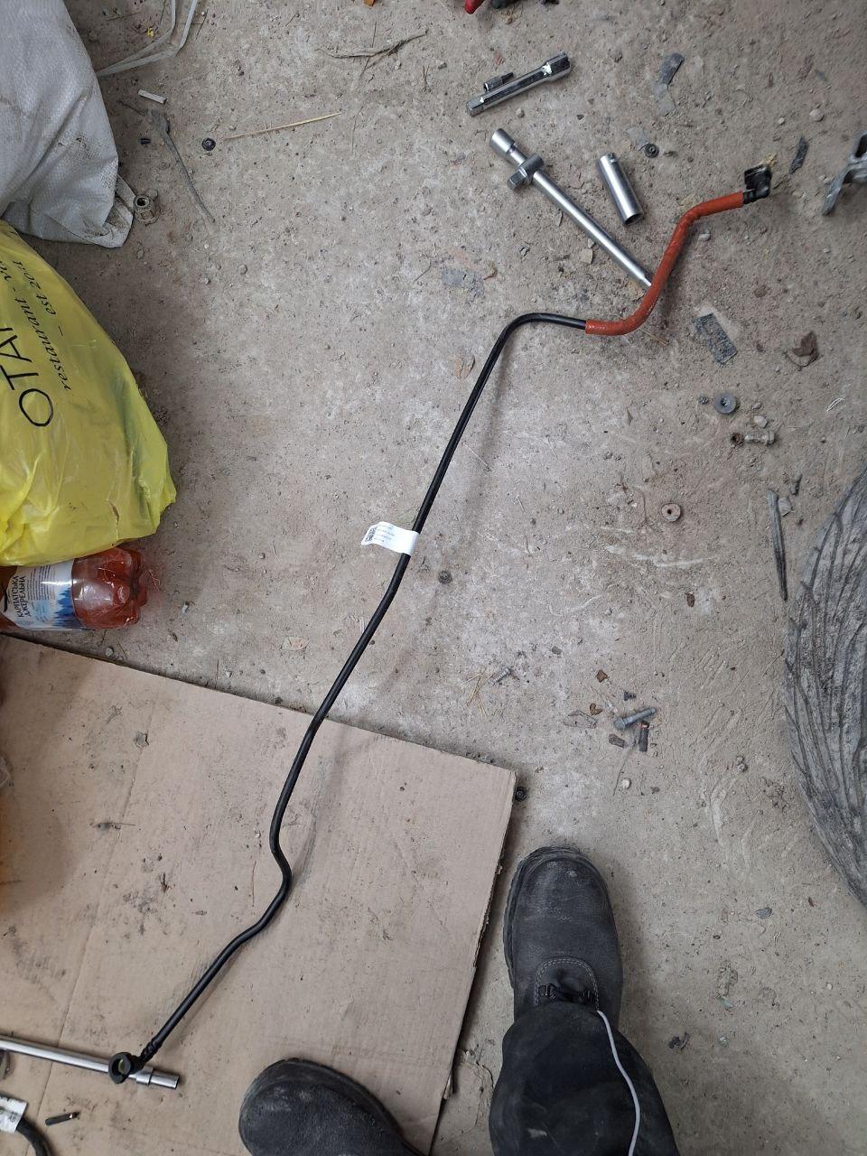 Трубка паливного бака Ford Explorer 6 2020 б/у оригінал L1M3-9J285-CB, фото 1