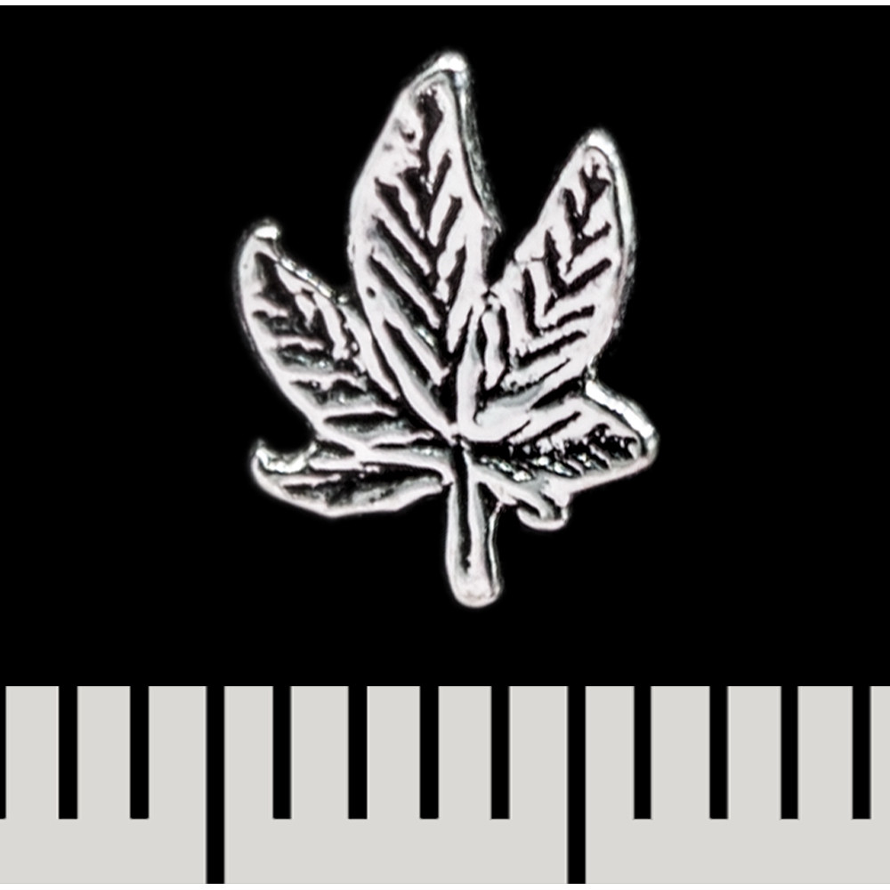 (sn-049) Сережка-гвоздик Hemp Leaf (срібло, 925 проба)