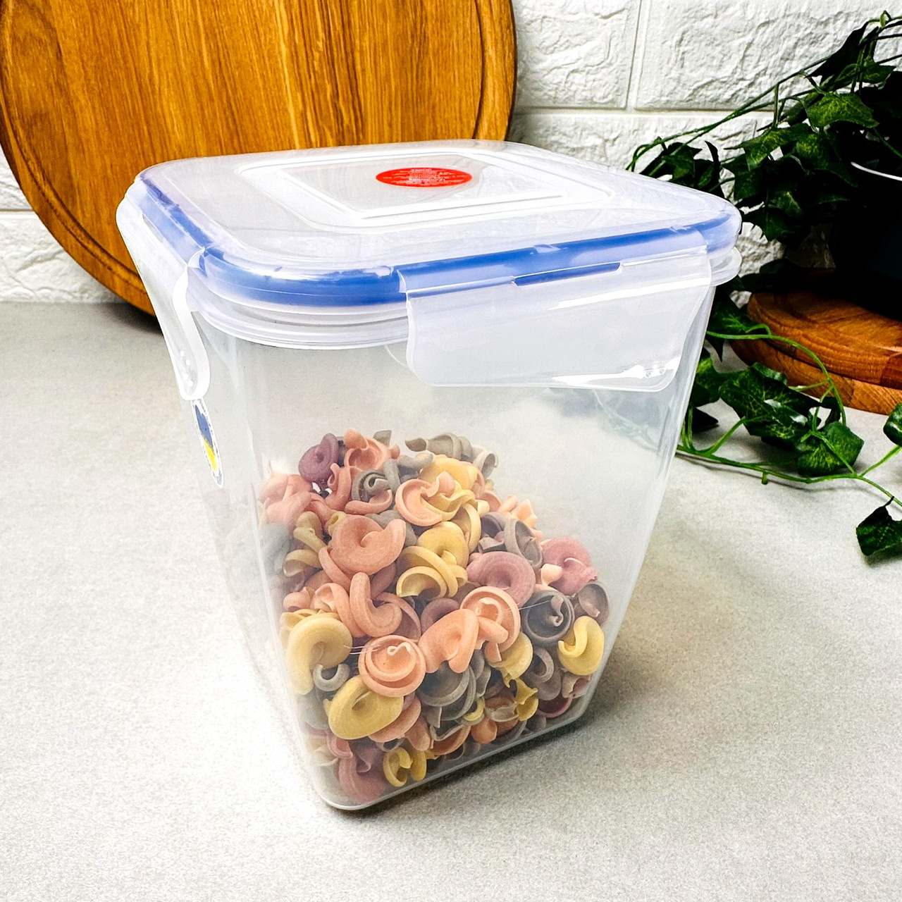 Високий пластиковий харчовий контейнер 2л Прозорий Фієста Алеана