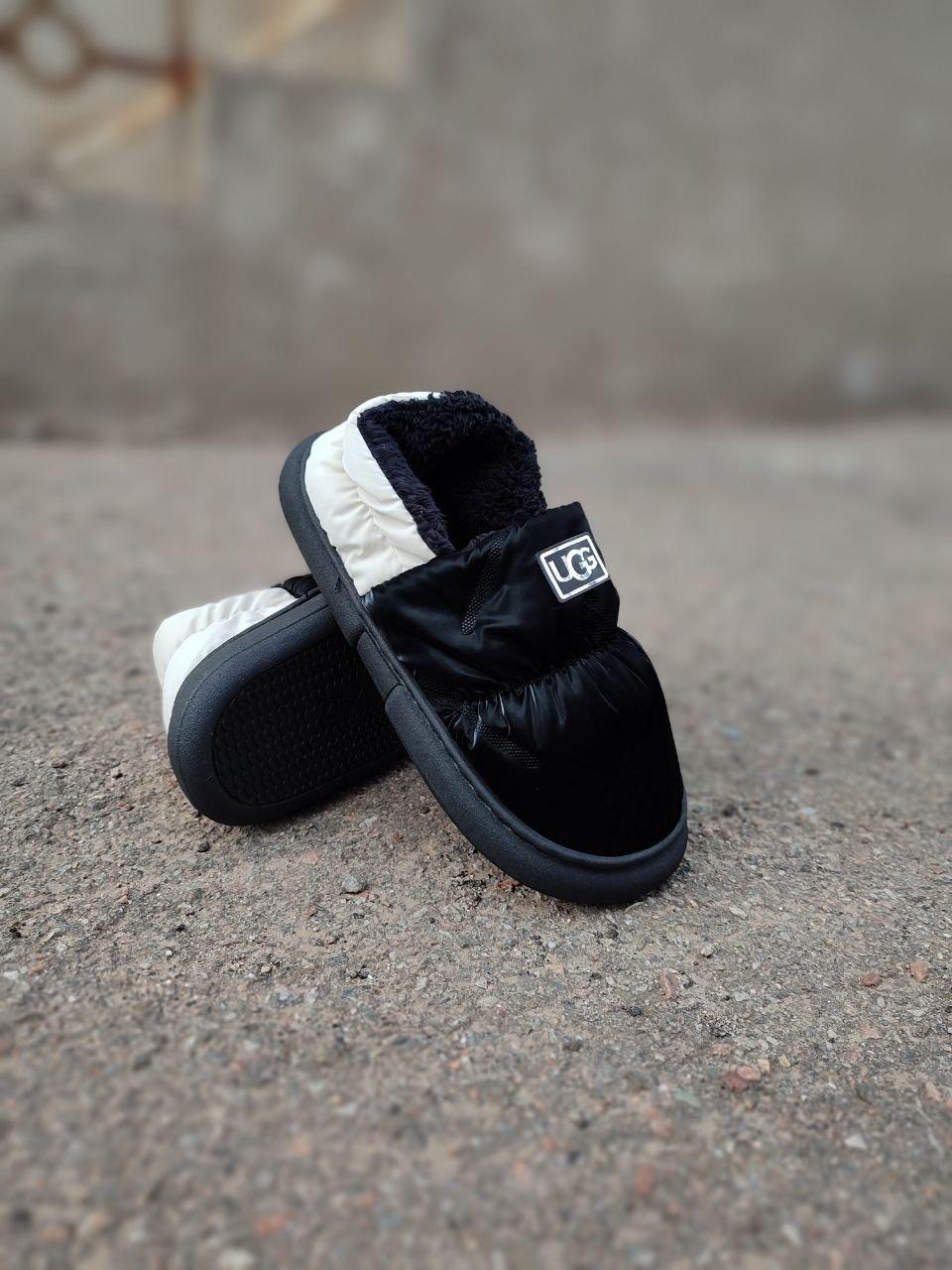 Уггі дутики двокольорові ЧОРНІ з білим на чорній гнучкій високій підошві