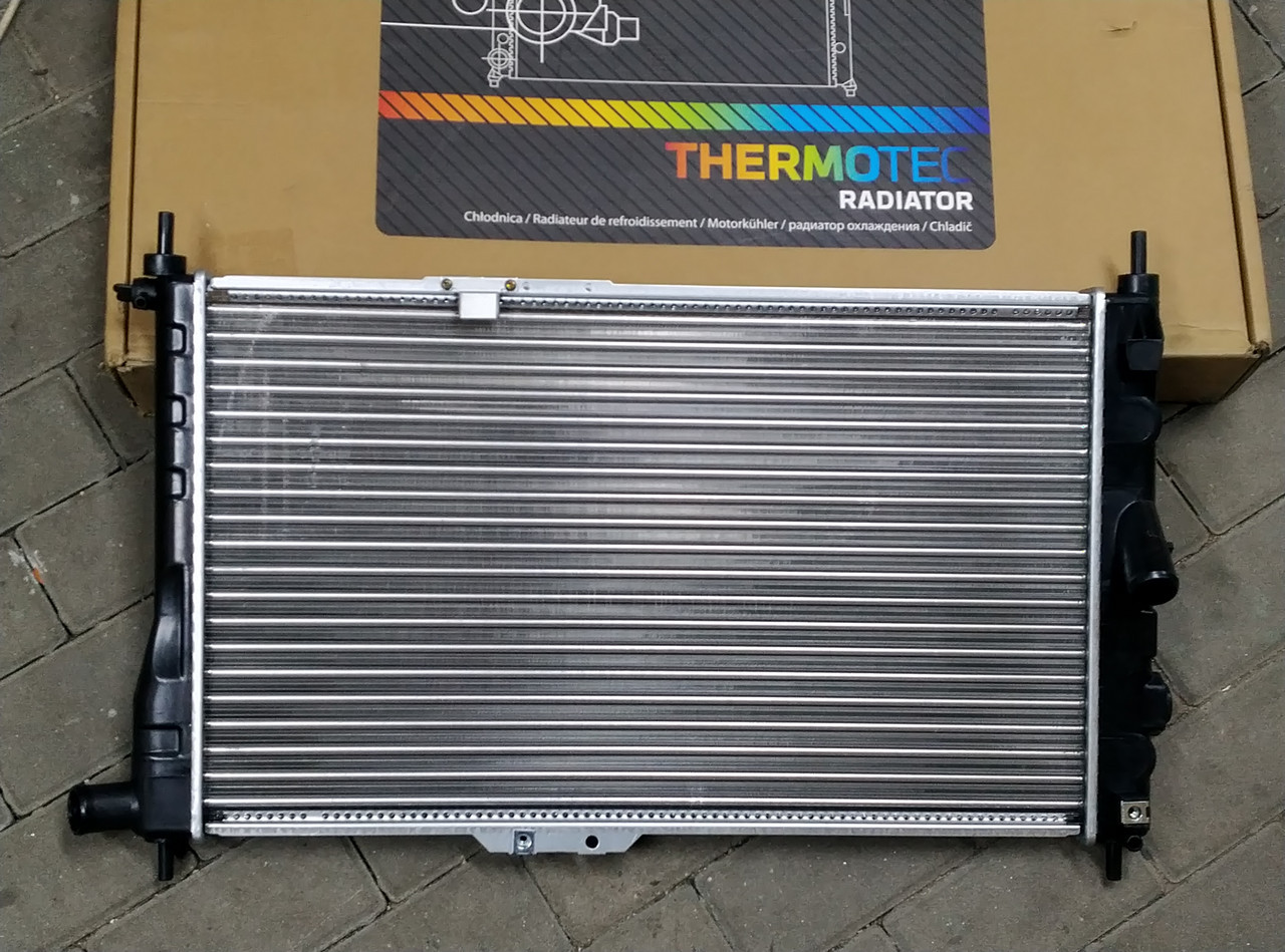 Радіатор охолодження THERMOTEC D70003TT DAEWOO ESPERO 91->