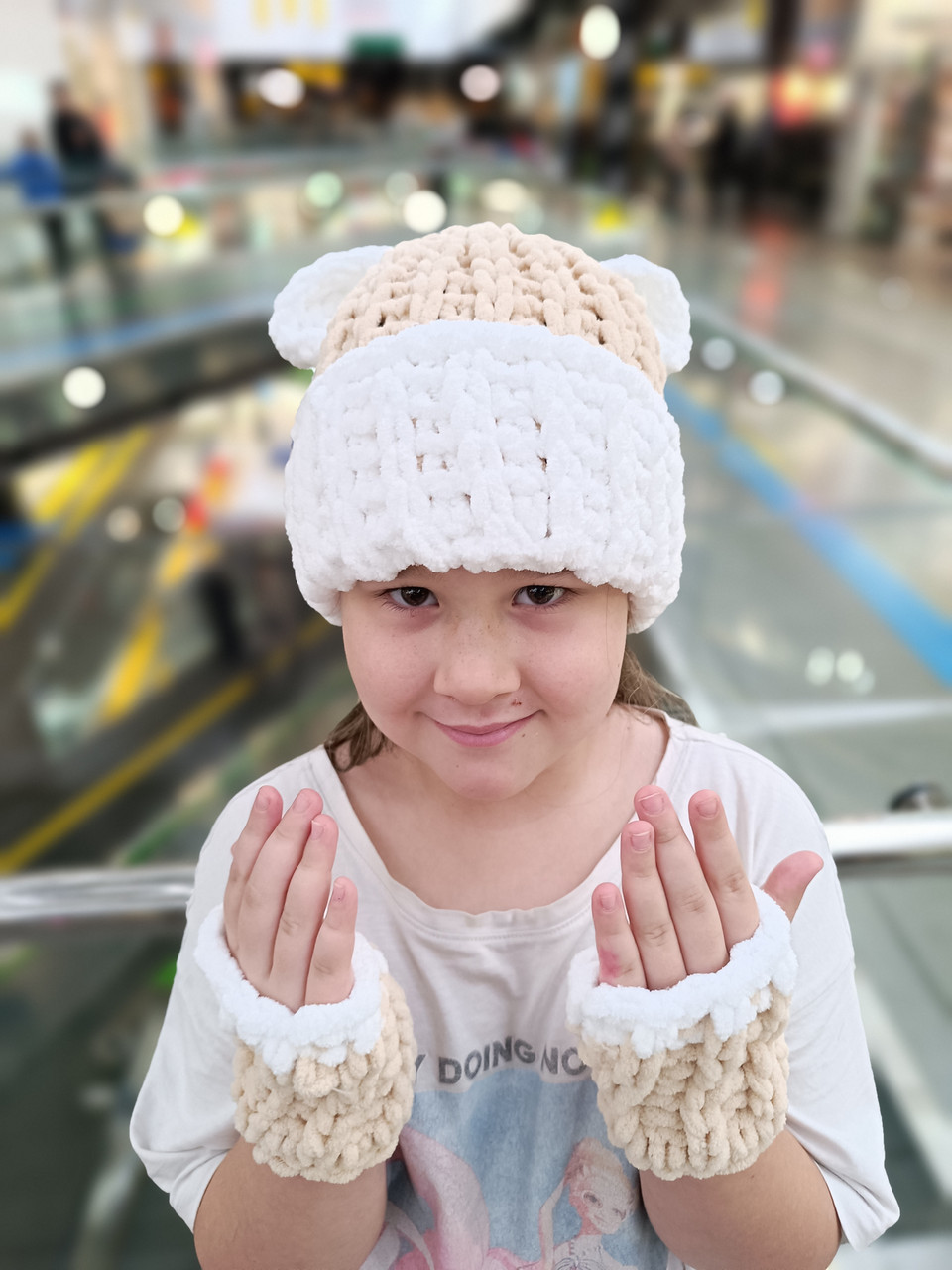 Дитяча шапка з вушками та мітенками, фото 1