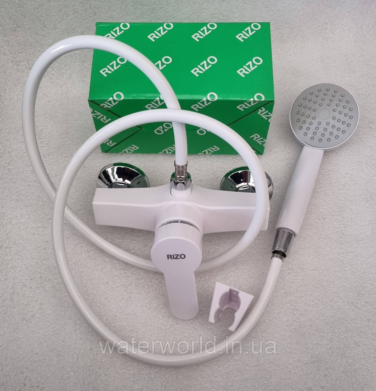 Змішувач для душу білого кольору RIZO 003 White (з комплектом) з термопластику