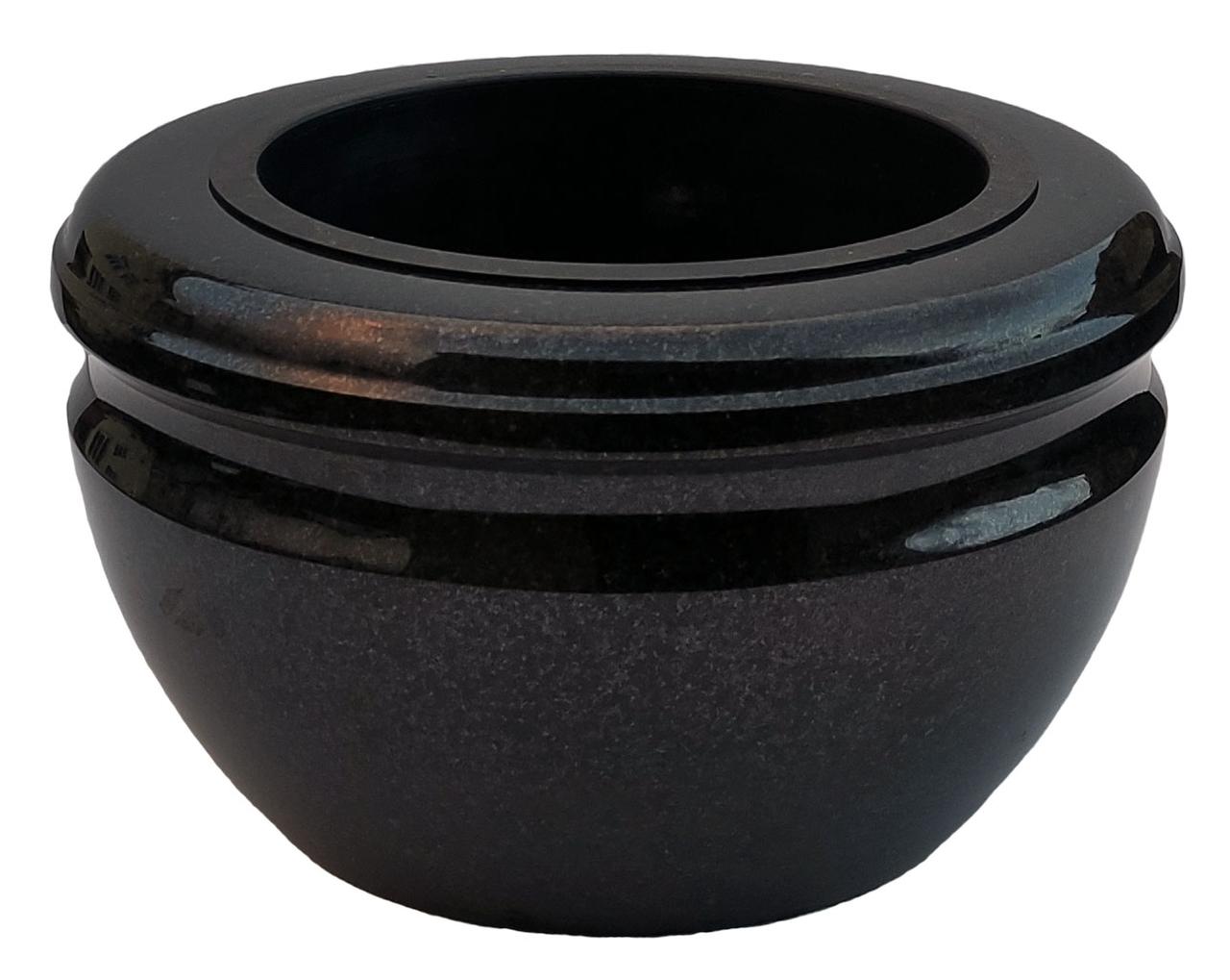 Вазон (квітник) з граніту габро для памятника