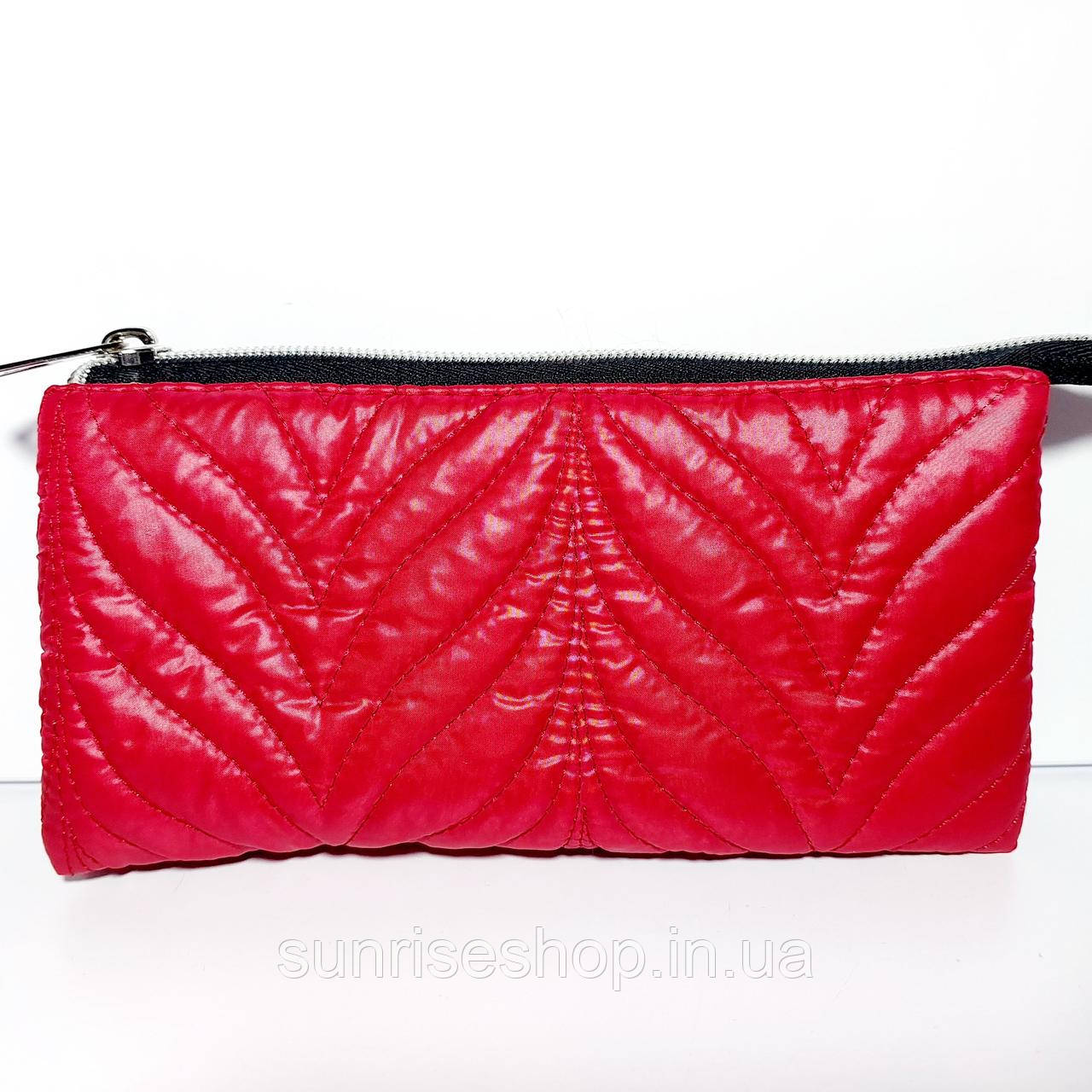 Жіноча стьобанна косметичка- гаманець три вітділи