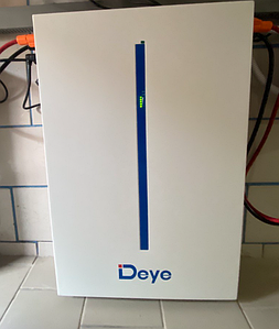 Акумуляторная батарея DEYE RW-M6.1-B  LiFEPO4 120 AH (6.14 КВТ/ГОД)